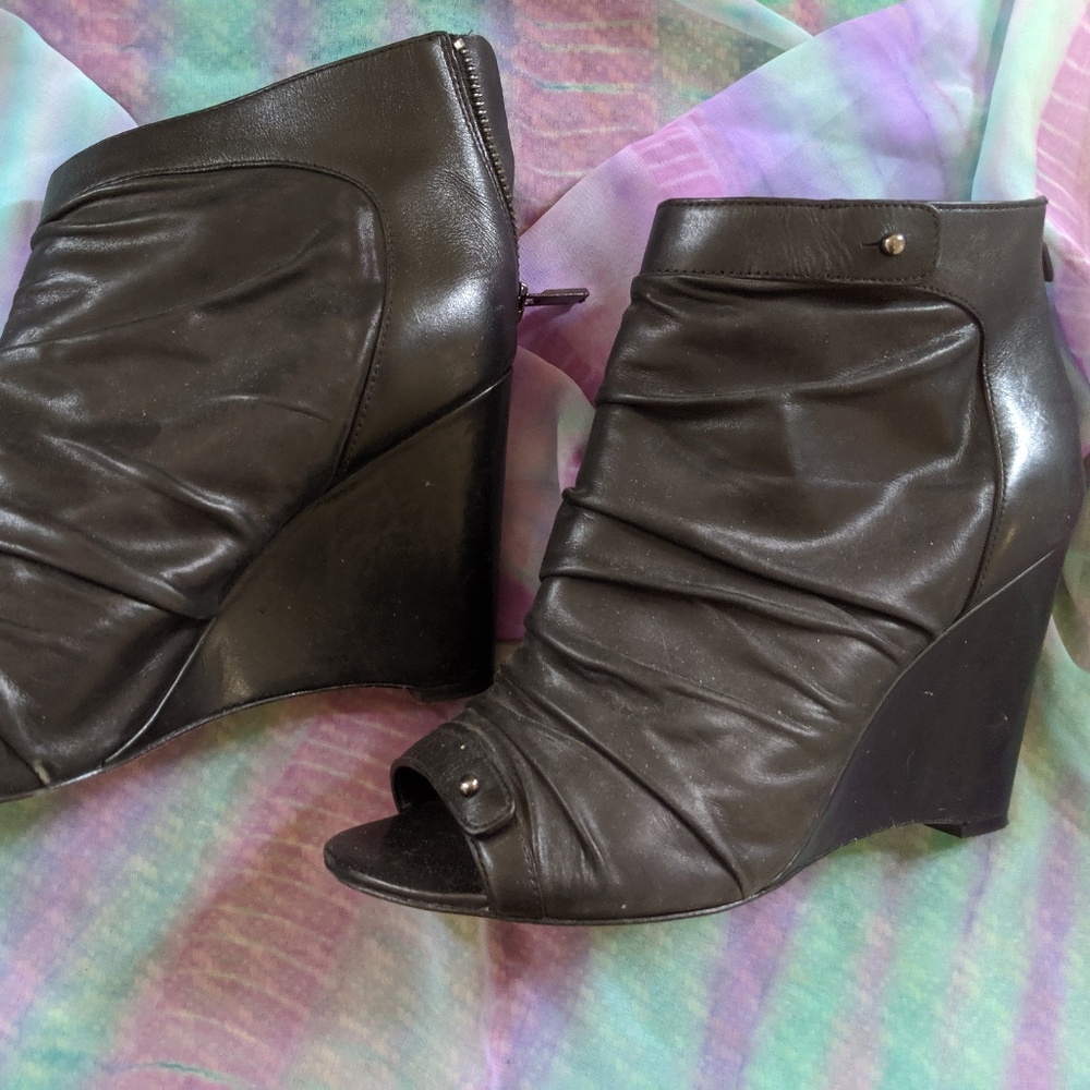 Jean-Michel Cazabat wedge heels size 40 black leat